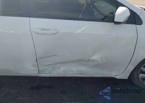 2015 Toyota Corolla Le z USA, uszkodzony, nr VIN 2T1BURHE1FC311033